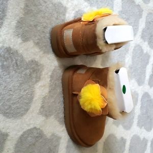 Ugg Mini Bailey II Cactus Flower Boots